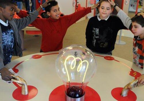 enfants-jeux-fete-science