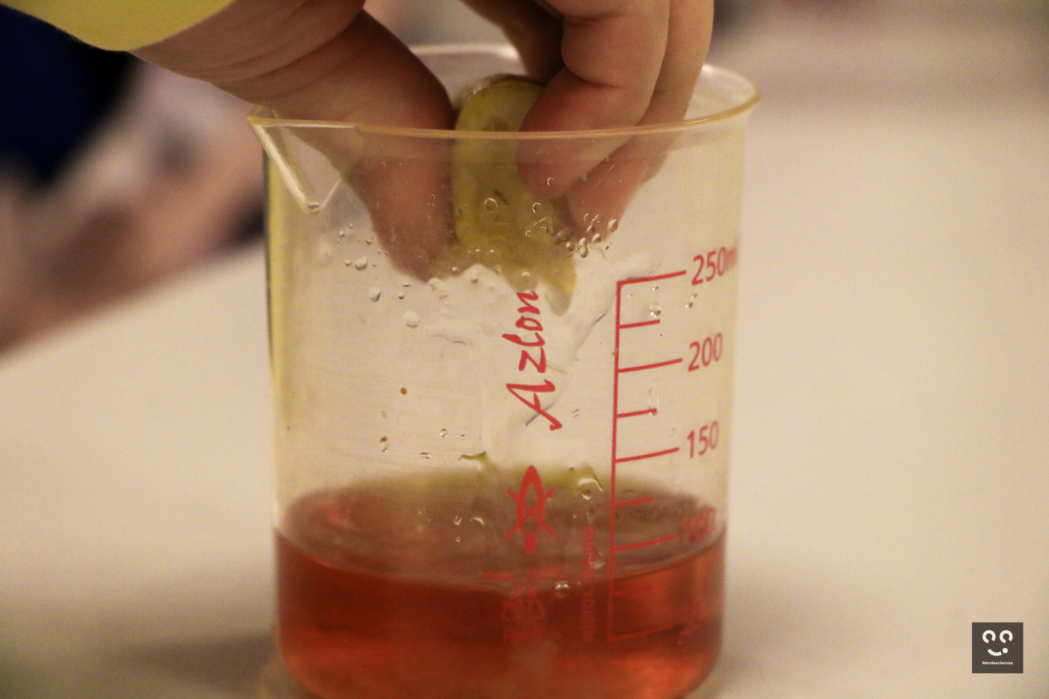 Chimie amusante_Pix&rsquo;Elles_dec23-03